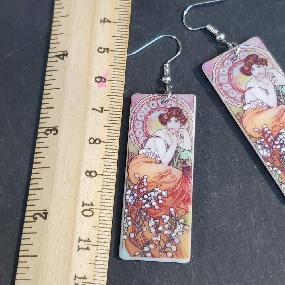 Art Nouveau Alfonse Mucha Painting Lucite Acrylic Rectangle Pendant Earrings - Picture 6 of 6